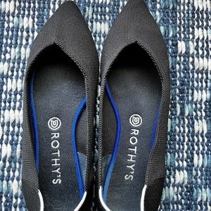 Rothys point flat size 10.5 black